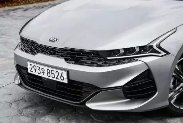 5th Generation KIA optima Sedan silver front close view