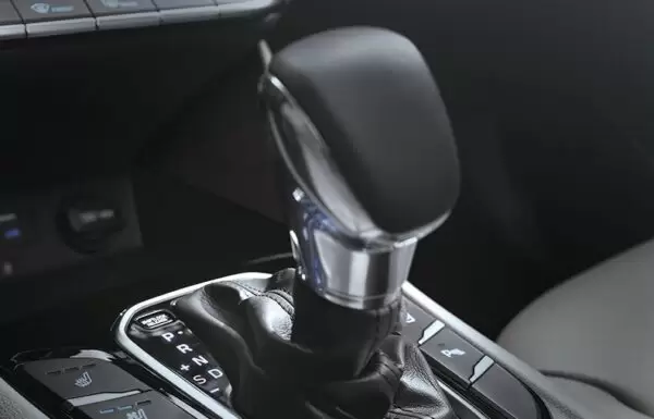 1st Generation Hyundai Ioniq Hybrid sedan transmission