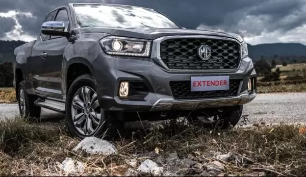 1st Generation MG Extender Pickup Truck front close view