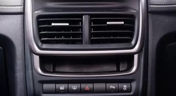 3rd Generation Proton Saga Sedan air vents