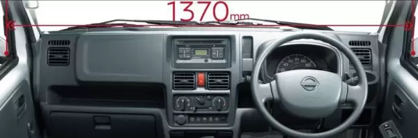 1st Generation Nissan Clipper nt100 dashboard view