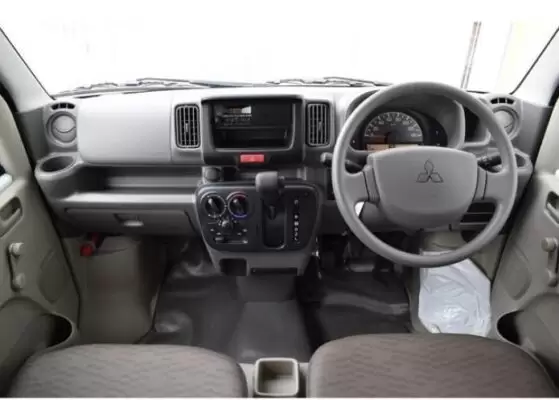 8th Generation Mitsubishi mini cab front cabin interior