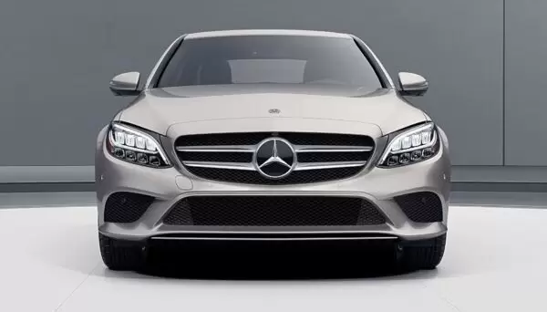 W205 Mercedes Benz C300 Sedan front view