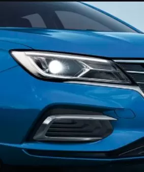 2nd Generation MG5 Sedan headlamp close view