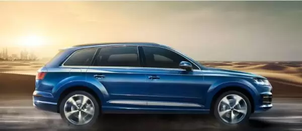 2nd Generation audi Q7 SUV beautiful side view