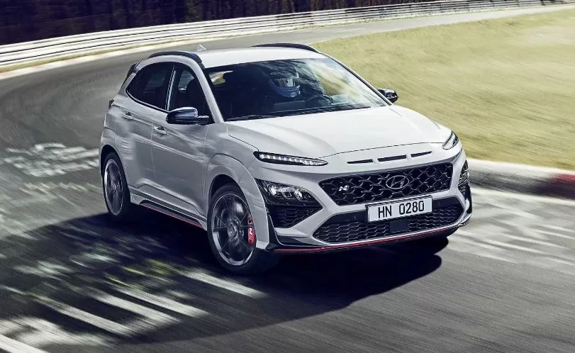 hyundai kona N high performance sportier small suv feature image