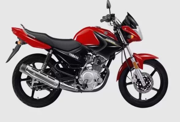 yamaha ybr 125 motor bike full side view