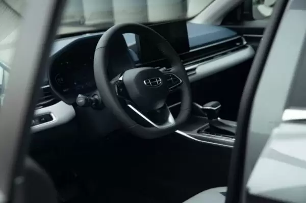 Geely Emgrand Sedan 4th Generation steering wheel view