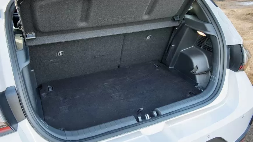 Hyundai i20 hatchback 3rd generation cargo area view