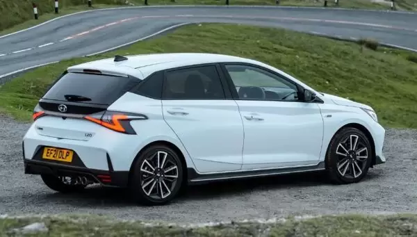 Hyundai i20 hatchback 3rd generation side and view