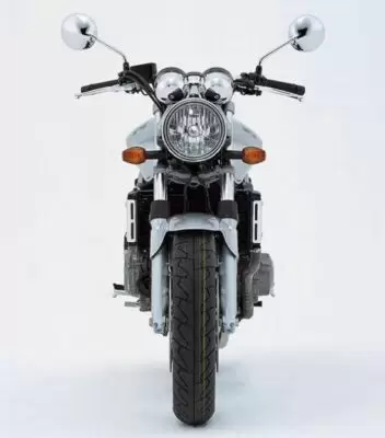 Honda CB 900F Hornet Motor Bike full front view