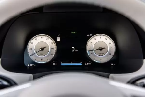 Hyundai Palisade SUV 1st Generation Facelift instrument cluster view