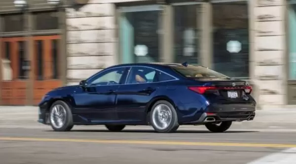 Toyota Avalon Hybrid Sedan 5th generation side and rear view