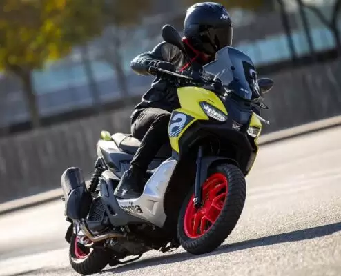 Aprilia SR GT Scooter awesome driving view