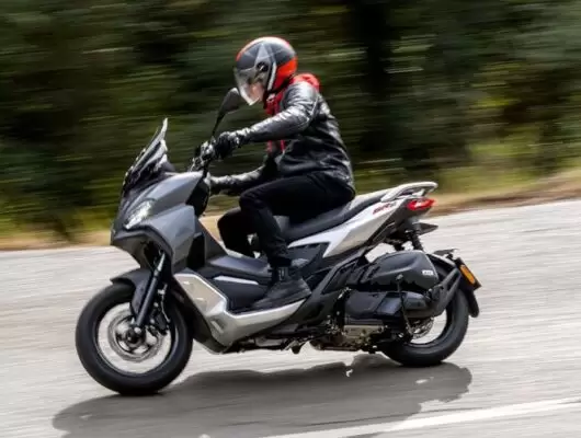 Aprilia SR GT Scooter nice ride