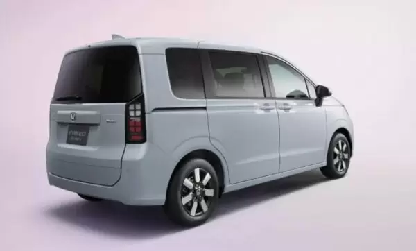 Honda Freed 3rd generation side and rear view